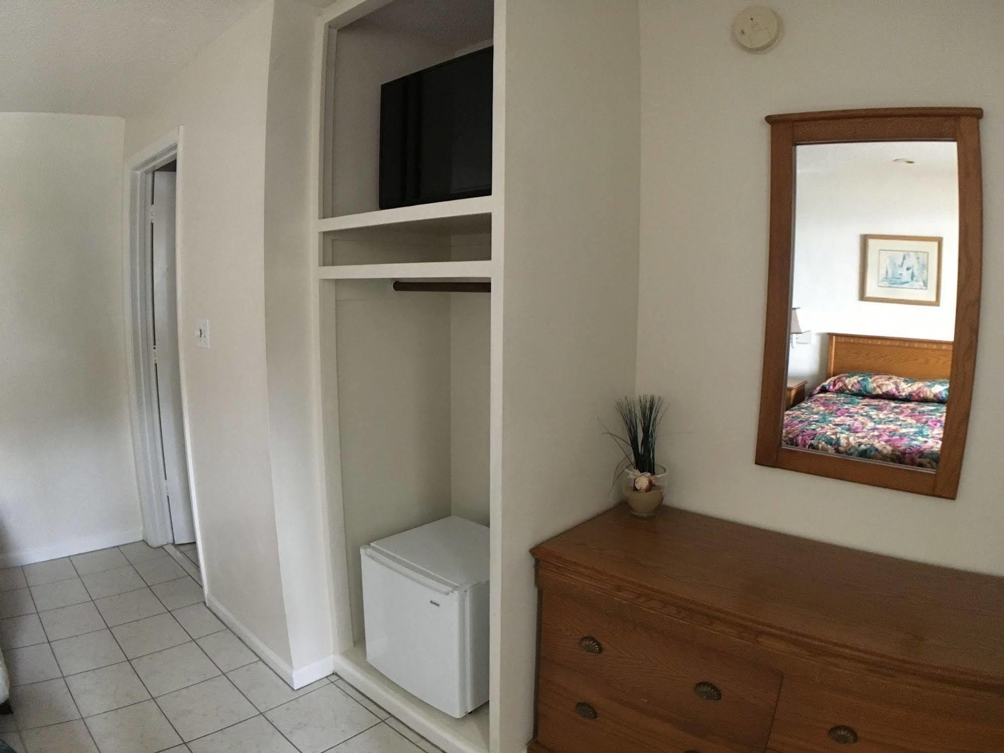 Ocean Cove Motel Virginia Beach Bagian luar foto